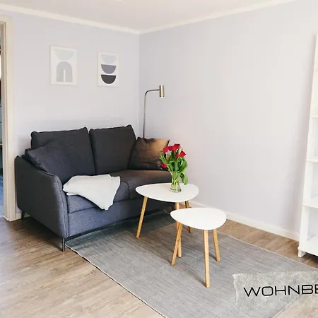 Mit Balkon In Zentraler Und Ruhiger Lage *