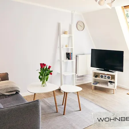 Mit Balkon In Zentraler Und Ruhiger Lage